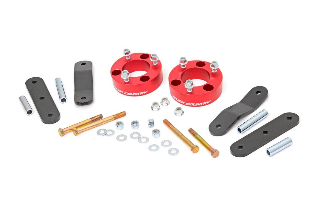 Nissan Xterra Suspension Lift Kit - Rough Country - 2.5 Inch Leveling Kit - Red - '05-'15